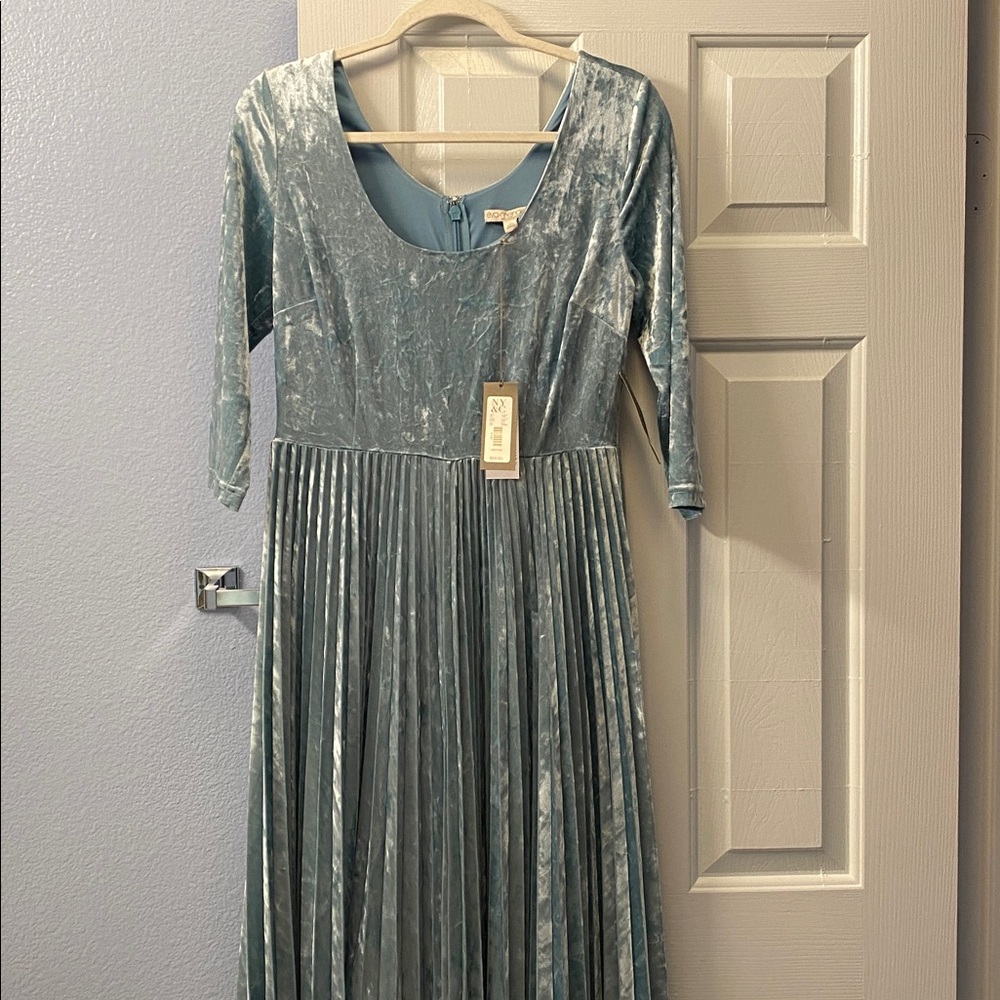Eva Mendes for New York & Co. Beautiful Blue Velvet Dress